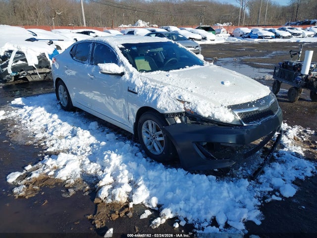 2011 KIA OPTIMA KNAGM4A71B5147601