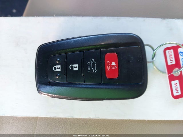 2T3C1RFV8SW377143 Toyota Rav4 Xle Premium