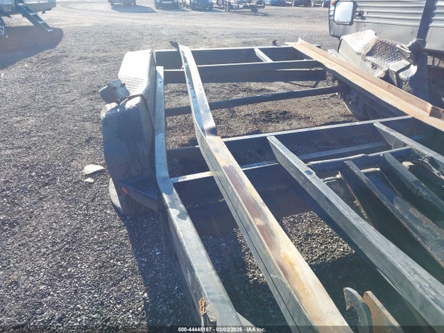 5R8BR1422KM060527 Maxx-d Rolloff Dump Trailer