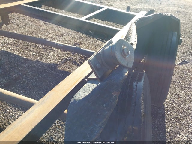 5R8BR1422KM060527 Maxx-d Rolloff Dump Trailer