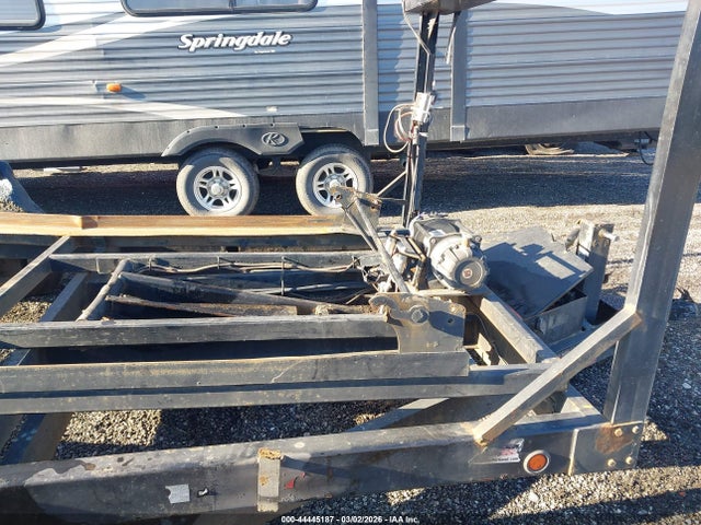 5R8BR1422KM060527 Maxx-d Rolloff Dump Trailer