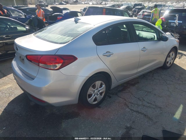 KIA FORTE LX 2017 3KPFK4A78HE022290 Image 4