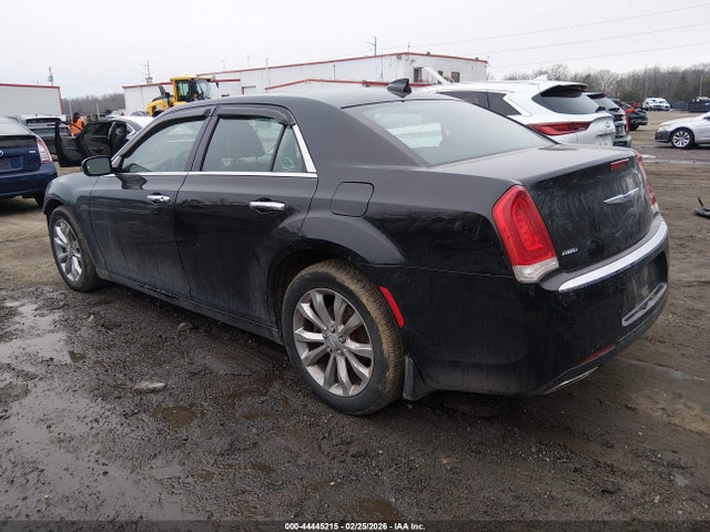 44445215 :رقم المزاد ، 2C3CCAKG9JH268180 vin ، 2018 Chrysler 300 Limited Awd مزاد بيع