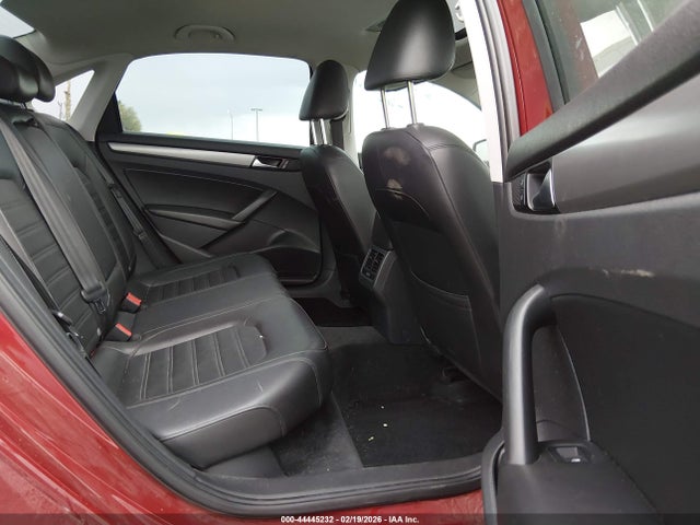 1VWBT7A34FC039860 Volkswagen Passat 1.8t Se