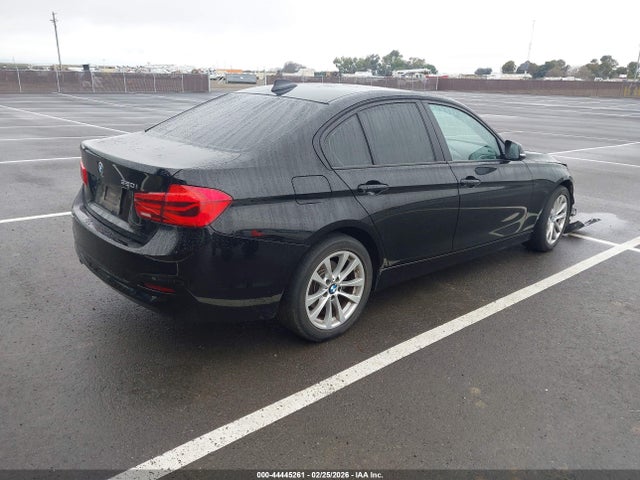 2016 BMW 320I WBA8A9C57GK618715 Photo 3