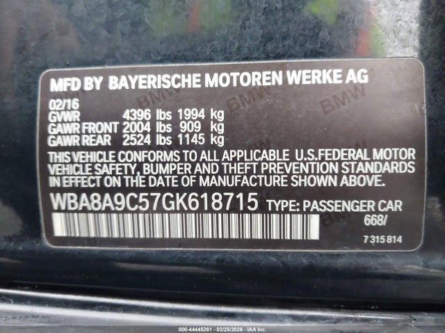 2016 BMW 320I WBA8A9C57GK618715 Photo 8