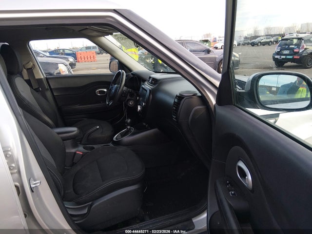 44445271 :رقم المزاد ، KNDJP3A5XJ7527435 vin ، 2018 Kia Soul + مزاد بيع