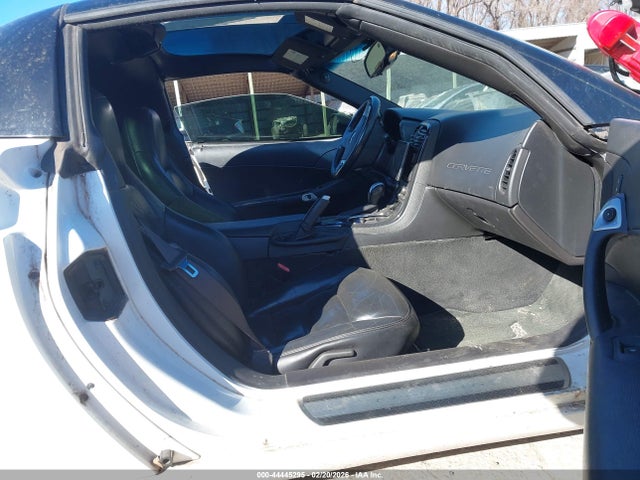 2011 CHEVROLET CORVETTE 1G1YE2DW2B5102820 Photo 4