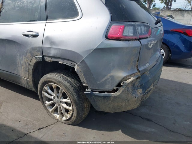 1C4PJLCB4KD171209 Jeep Cherokee Latitude Fwd