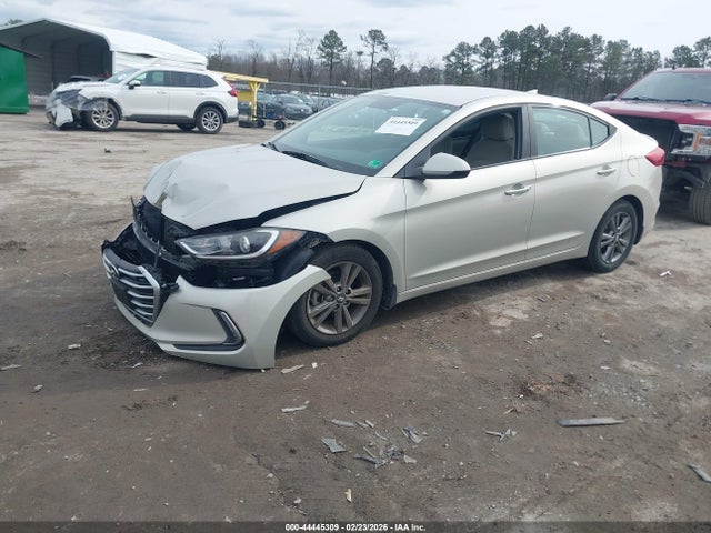 5NPD84LF7HH054945 Hyundai ELANTRA SE