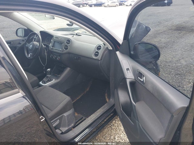 Продаж на аукціоні авто 2015 Volkswagen Tiguan S, vin: WVGAV7AX9FW614251, номер лоту: 44445334