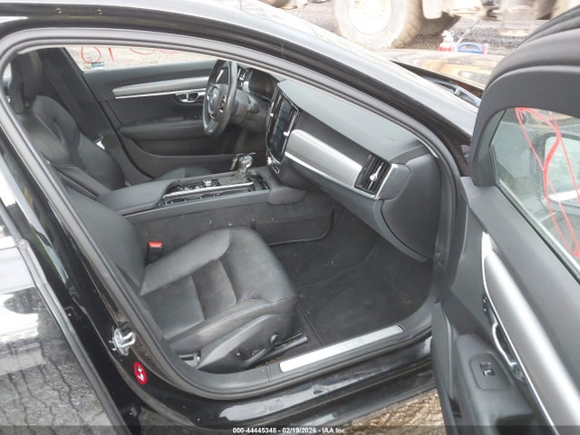 2017 VOLVO S90 YV1A22MK4H1003960 Photo 4