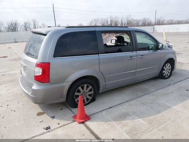 2015 CHRYSLER TOWN & COUNTRY 2C4RC1BG3FR538396 Photo 3