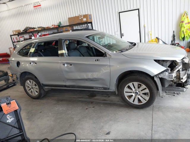 2017 Subaru Outback 2.5i მანქანა იყიდება აუქციონზე, vin: 4S4BSAAC3H3225004, აუქციონის ნომერი: 44445357
