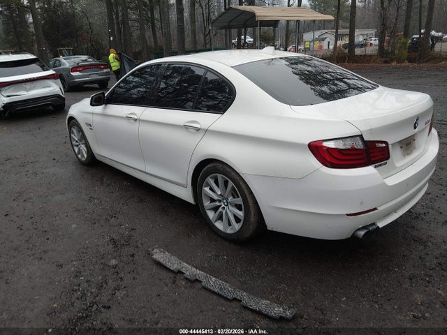 2012 BMW 528I WBAXH5C59CDW07794 Photo 2