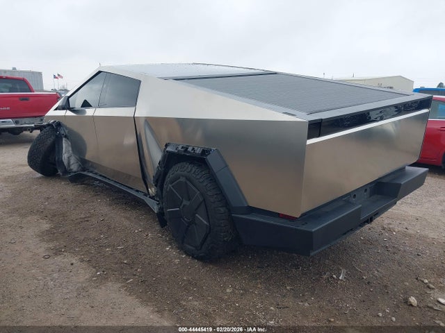 Продаж на аукціоні авто 2024 Tesla Cybertruck All-wheel Drive, vin: 7G2CEHED9RA027148, номер лоту: 44445419