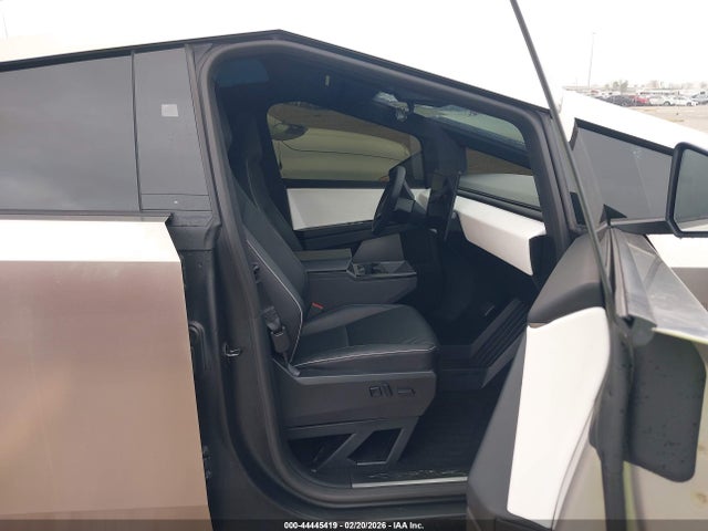 Продаж на аукціоні авто 2024 Tesla Cybertruck All-wheel Drive, vin: 7G2CEHED9RA027148, номер лоту: 44445419