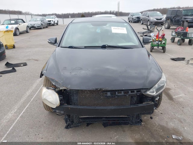 2017 Hyundai Elantra Limited მანქანა იყიდება აუქციონზე, vin: 5NPD84LFXHH069178, აუქციონის ნომერი: 44445421