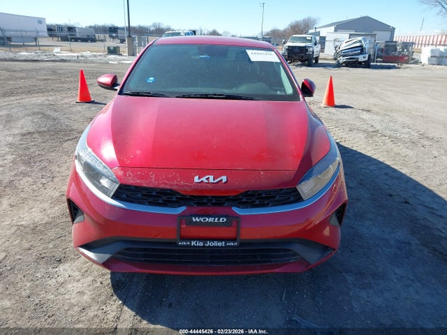 3KPF24AD6NE463062 KIA Forte Lxs
