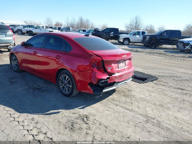 3KPF24AD6NE463062 KIA Forte Lxs