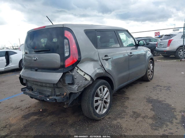 KIA SOUL + 2018 KNDJP3A54J7572631 Image 4