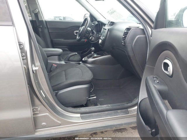KIA SOUL + 2018 KNDJP3A54J7572631 Image 5