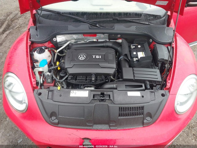 3VW7T7AT2FM810241 Volkswagen Beetle 2.0t R-line