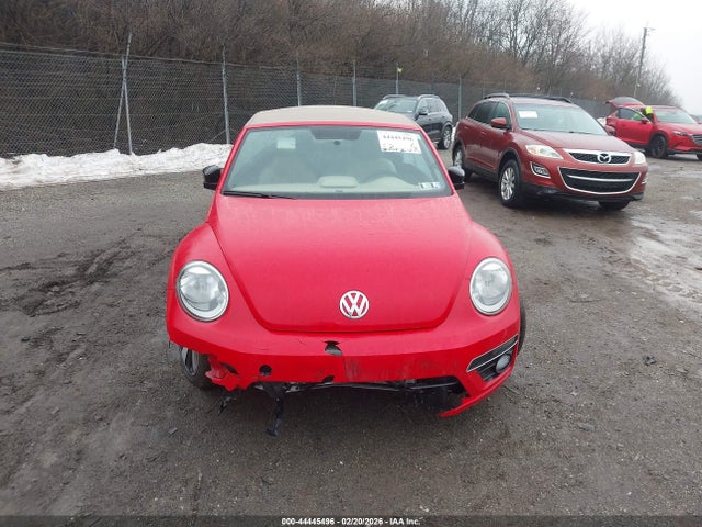 3VW7T7AT2FM810241 Volkswagen Beetle 2.0t R-line