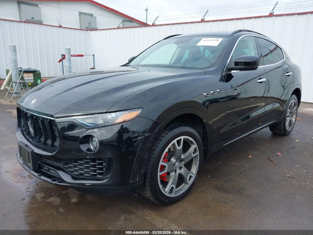 2017 MASERATI LEVANTE ZN661XUS3HX238647 Photo 1
