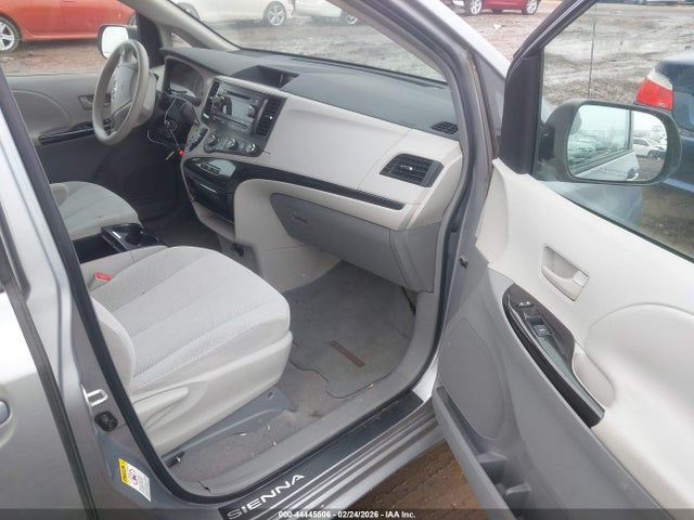 Aukcja sprzedaży 2011 Toyota Sienna Le V6, vin: 5TDKK3DC2BS083746, numer aukcji: 44445506
