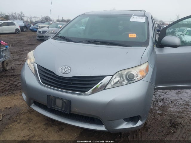 Aukcja sprzedaży 2011 Toyota Sienna Le V6, vin: 5TDKK3DC2BS083746, numer aukcji: 44445506
