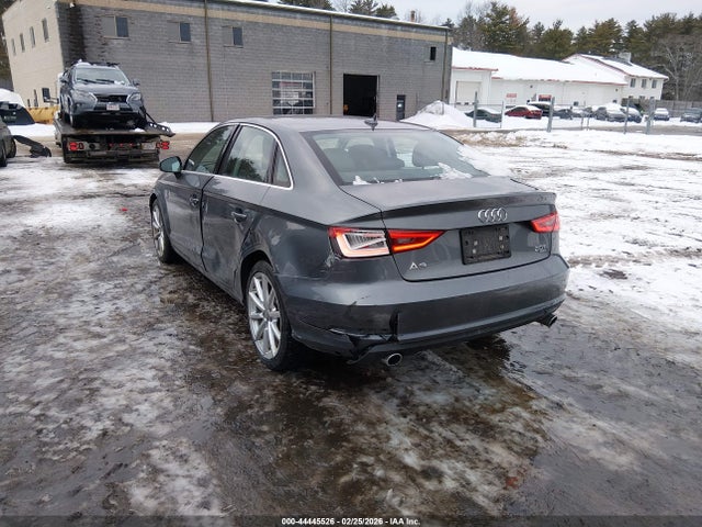 2015 AUDI A3 WAUEFGFF5F1007938 Photo 2