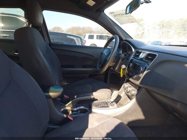 Aukcja sprzedaży 2013 Chrysler 200 Lx, vin: 1C3CCBAB8DN670893, numer aukcji: 44445550