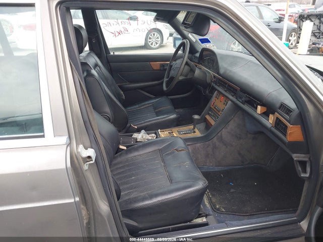 44445589 :رقم المزاد ، WDBCA35D4HA291355 vin ، 1987 Mercedes-benz 420 Sel مزاد بيع