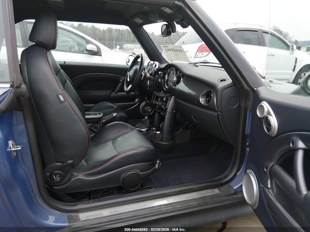 2006 MINI COOPER S WMWRH335X6TK59835 Photo 4
