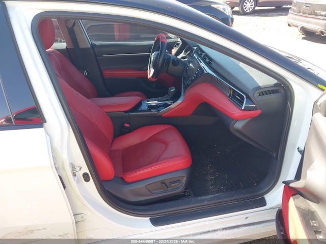 4T1B61HK0KU275555 Toyota CAMRY XSE