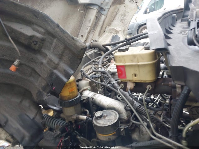 44445634 :رقم المزاد ، 5PVNE8JT5B4S53826 vin ، 2011 Hino 258/268 مزاد بيع