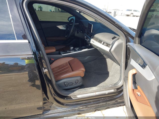 2019 AUDI A4 WAUENAF44KN014963 Photo 4