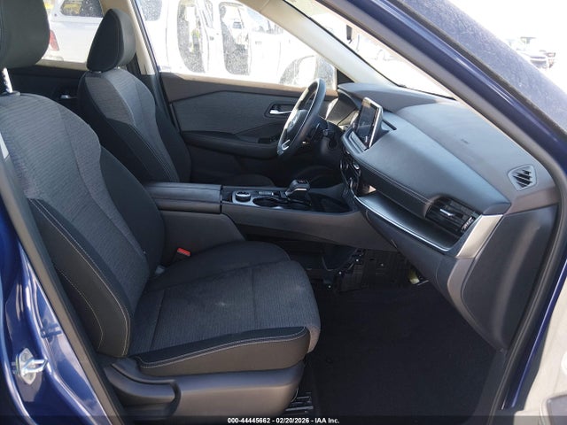 5N1BT3BB4NC696881 Nissan Rogue Sv Intelligent Awd