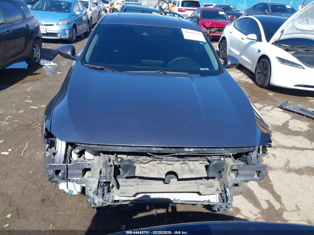 1HGCV1F16KA107122 Honda ACCORD LX