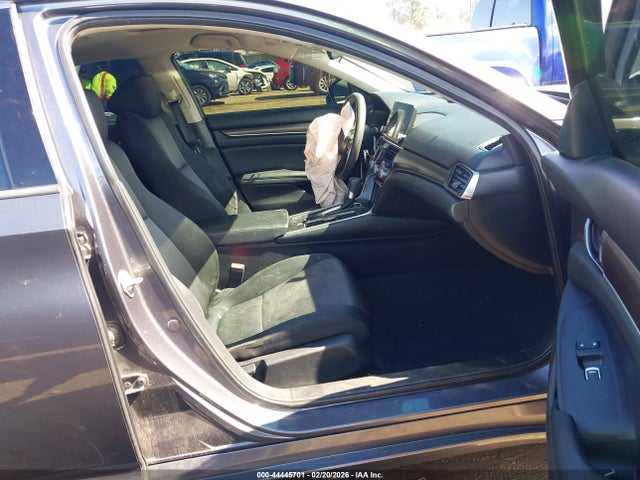 1HGCV1F16KA107122 Honda ACCORD LX