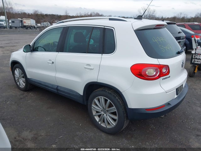 44445749 :رقم المزاد ، WVGBV7AX2AW503683 vin ، 2010 Volkswagen Tiguan Se مزاد بيع