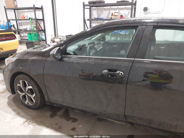 Продажа на аукционе авто 2021 Kia Forte Lxs, vin: 3KPF24AD2ME293099, номер лота: 44445750