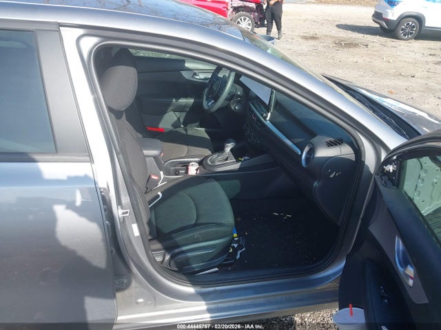 3KPF24AD8RE780167 KIA Forte Lxs