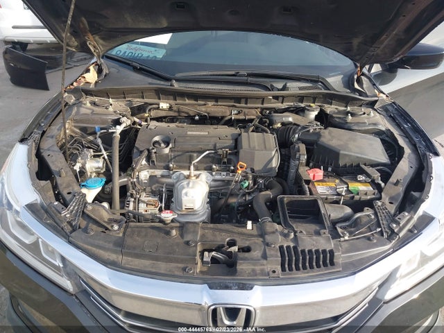 1HGCR2F3XHA301088 Honda ACCORD LX