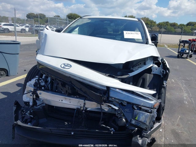 Toyota Bz Xle 2026 JTMBDAFBXTA001201 Image 12