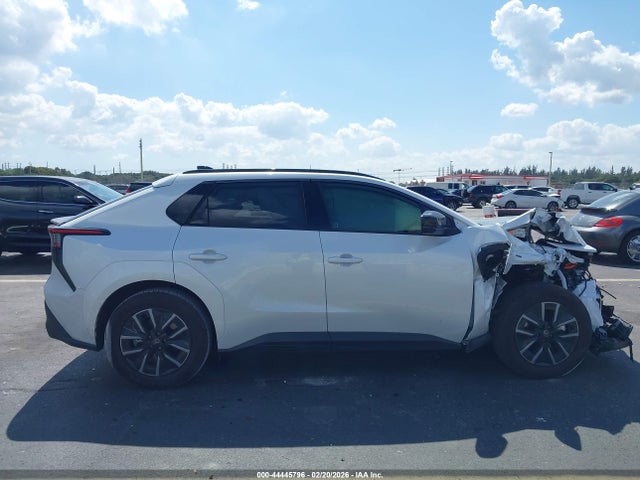 Toyota Bz Xle 2026 JTMBDAFBXTA001201 Image 13