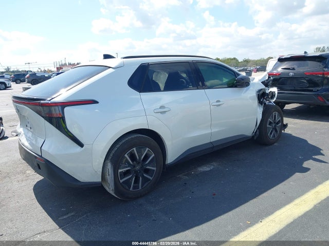 Toyota Bz Xle 2026 JTMBDAFBXTA001201 Image 4