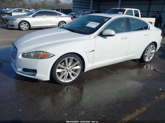2012 JAGUAR XF SAJWA0HB3CLS25207 Photo 1