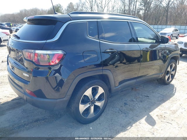 2018 Jeep Compass Latitude Fwd მანქანა იყიდება აუქციონზე, vin: 3C4NJCBBXJT102896, აუქციონის ნომერი: 44445822